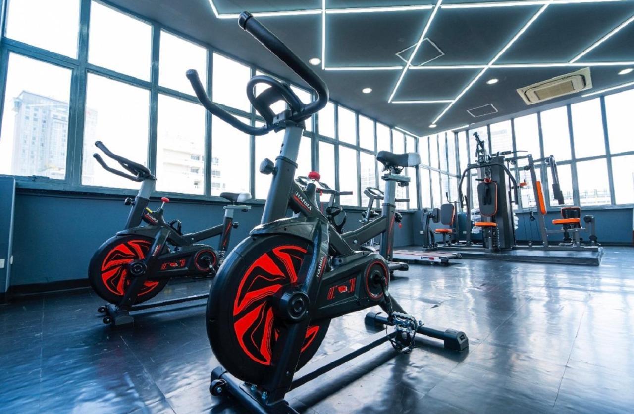Sapphire Hotel Silom Bangkok Exterior foto A stationary bicycle